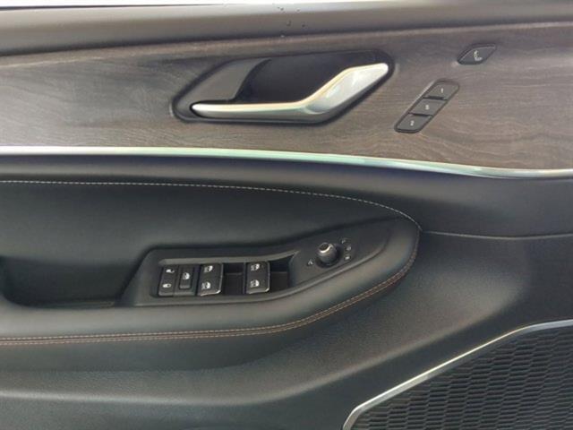 2025 Jeep Grand Cherokee Overland Santa Rosa CA
