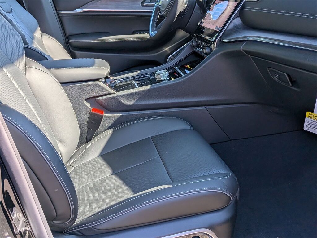 2025 Jeep Grand Cherokee Overland Gresham OR