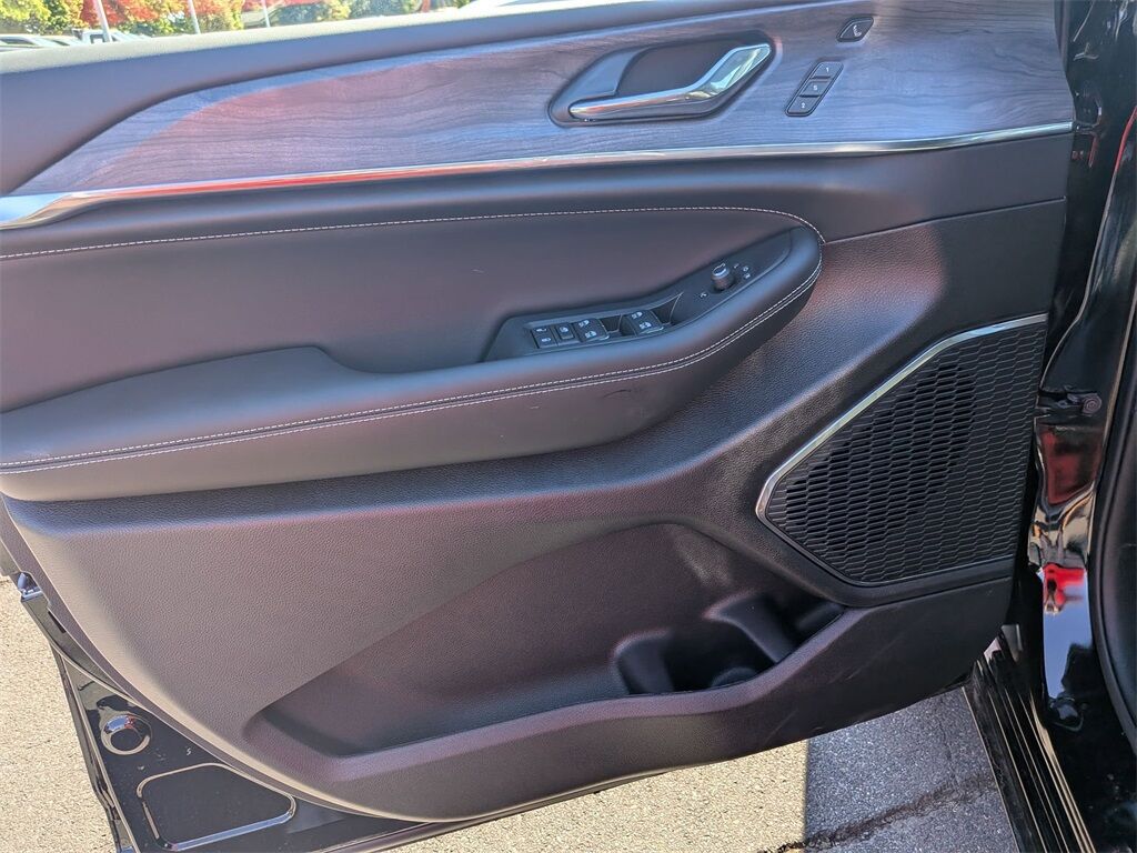 2025 Jeep Grand Cherokee Overland Gresham OR