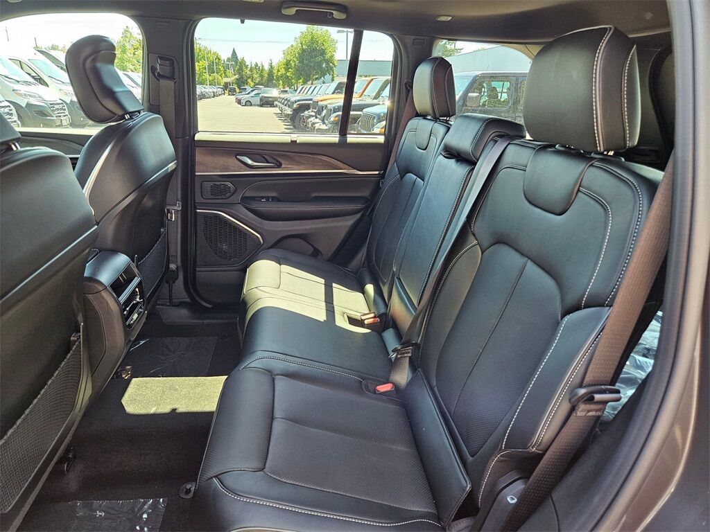 2025 Jeep Grand Cherokee Overland Gresham OR