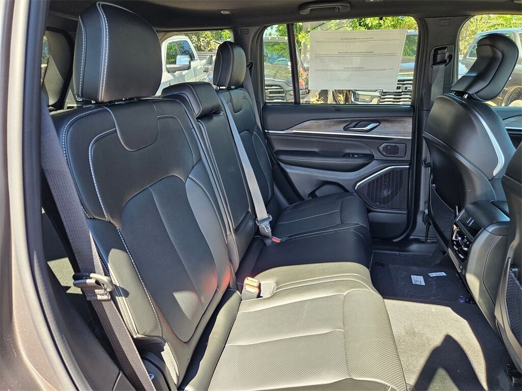 2025 Jeep Grand Cherokee Overland Gresham OR