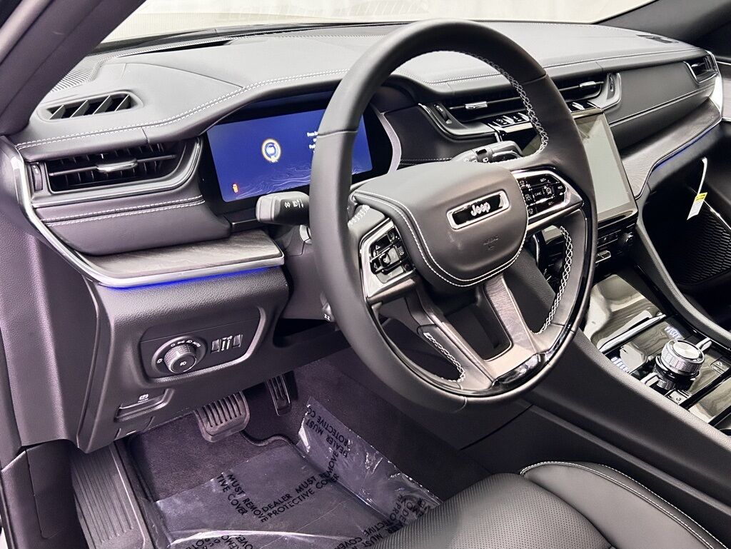 2025 Jeep Grand Cherokee Overland Portland OR