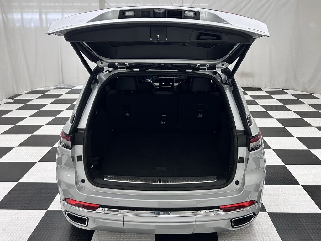 2025 Jeep Grand Cherokee Overland Portland OR