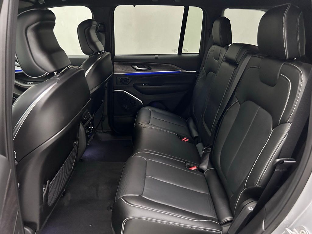 2025 Jeep Grand Cherokee Overland Portland OR