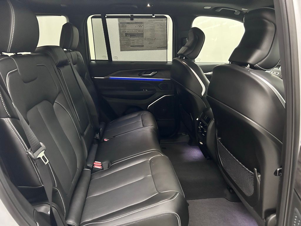 2025 Jeep Grand Cherokee Overland Portland OR