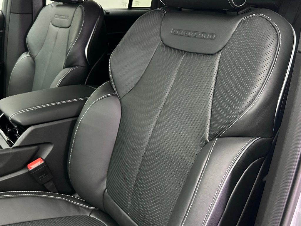 2025 Jeep Grand Cherokee Overland Portland OR