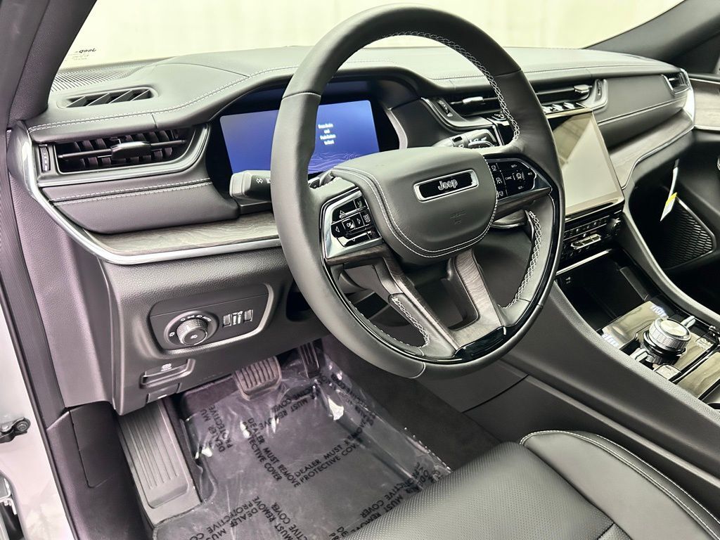 2025 Jeep Grand Cherokee Overland Portland OR