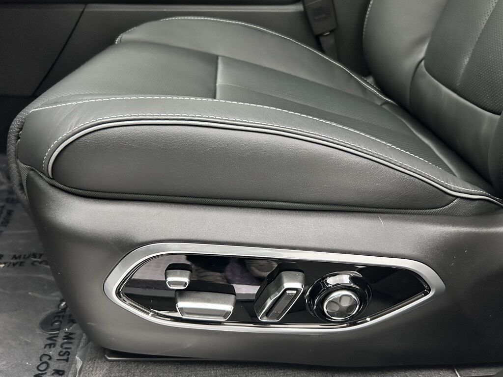 2025 Jeep Grand Cherokee Overland Portland OR