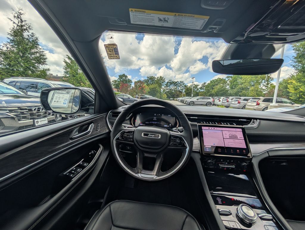 2025 Jeep Grand Cherokee Overland Hunt Valley MD