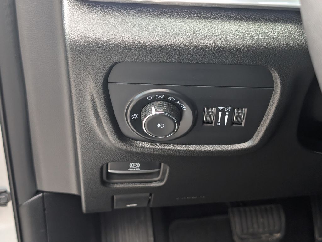 2025 Jeep Grand Cherokee Overland Hunt Valley MD