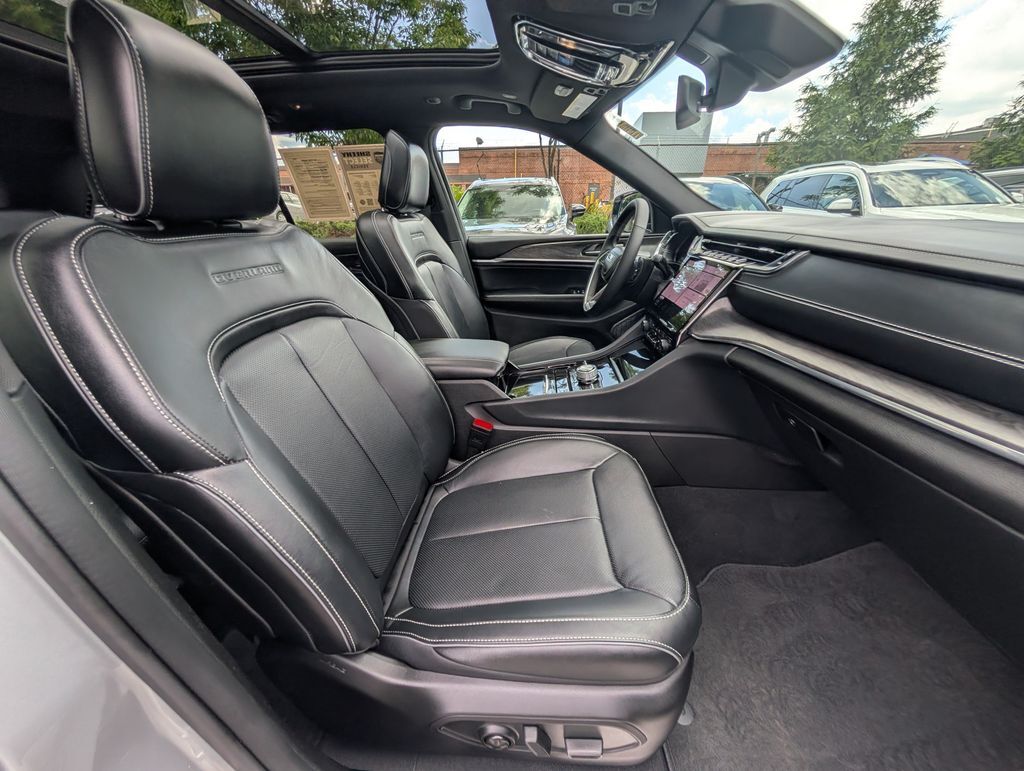 2025 Jeep Grand Cherokee Overland Hunt Valley MD