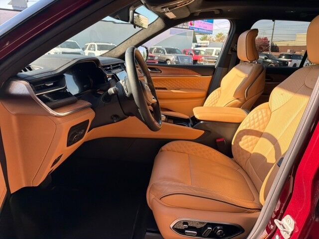 2025 Jeep Grand Cherokee Summit Cleveland OH