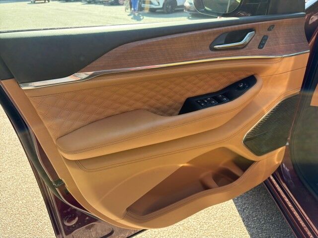 2025 Jeep Grand Cherokee Summit Cleveland OH