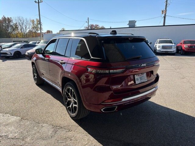 2025 Jeep Grand Cherokee Summit