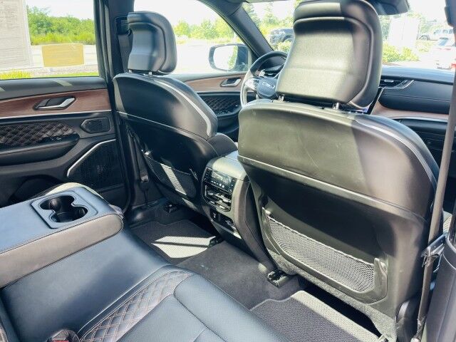 2025 Jeep Grand Cherokee Summit Marshfield MA