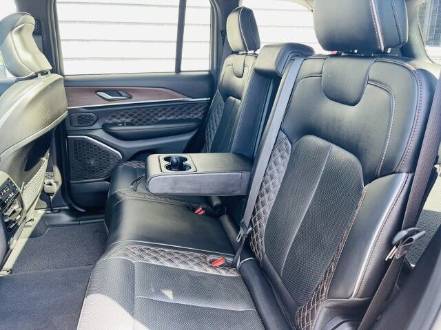 2025 Jeep Grand Cherokee Summit Marshfield MA