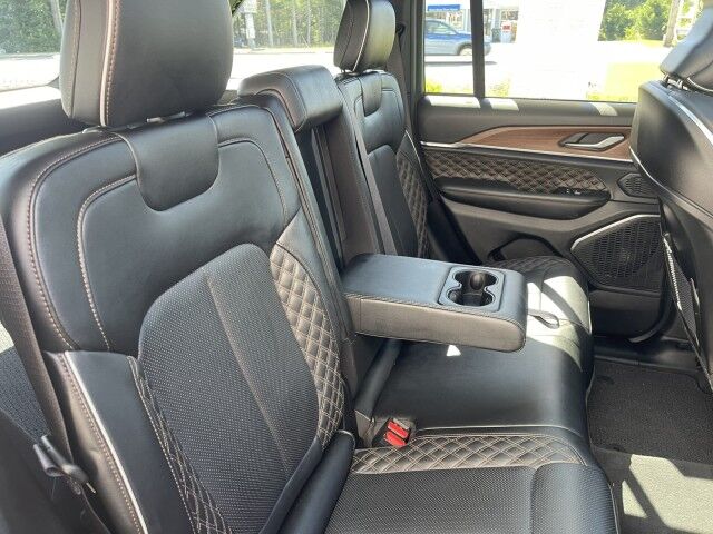 2025 Jeep Grand Cherokee Summit Marshfield MA