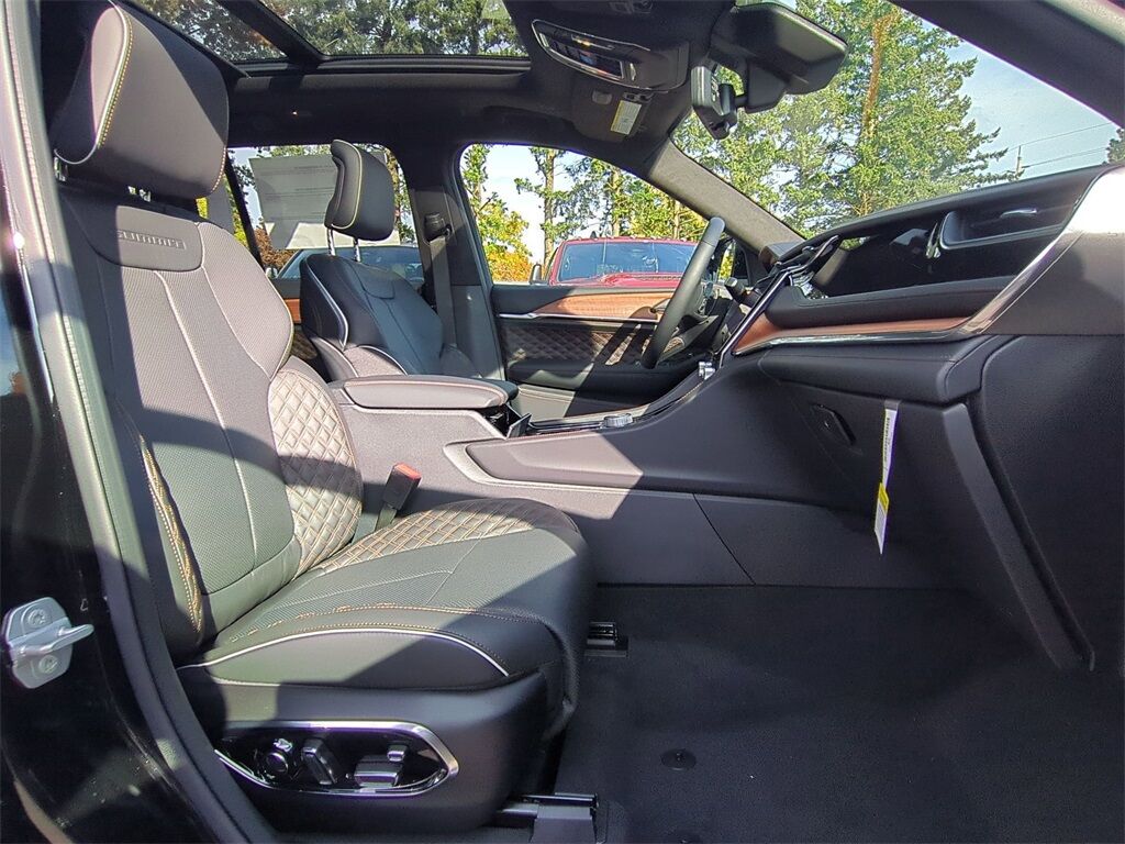 2025 Jeep Grand Cherokee Summit Gresham OR