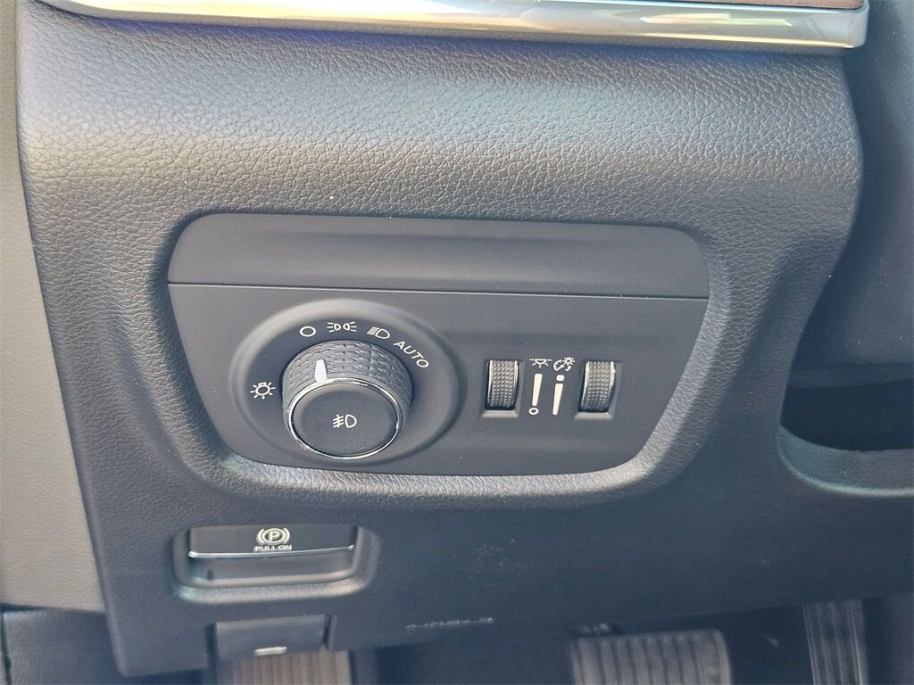 2025 Jeep Grand Cherokee Summit Gresham OR