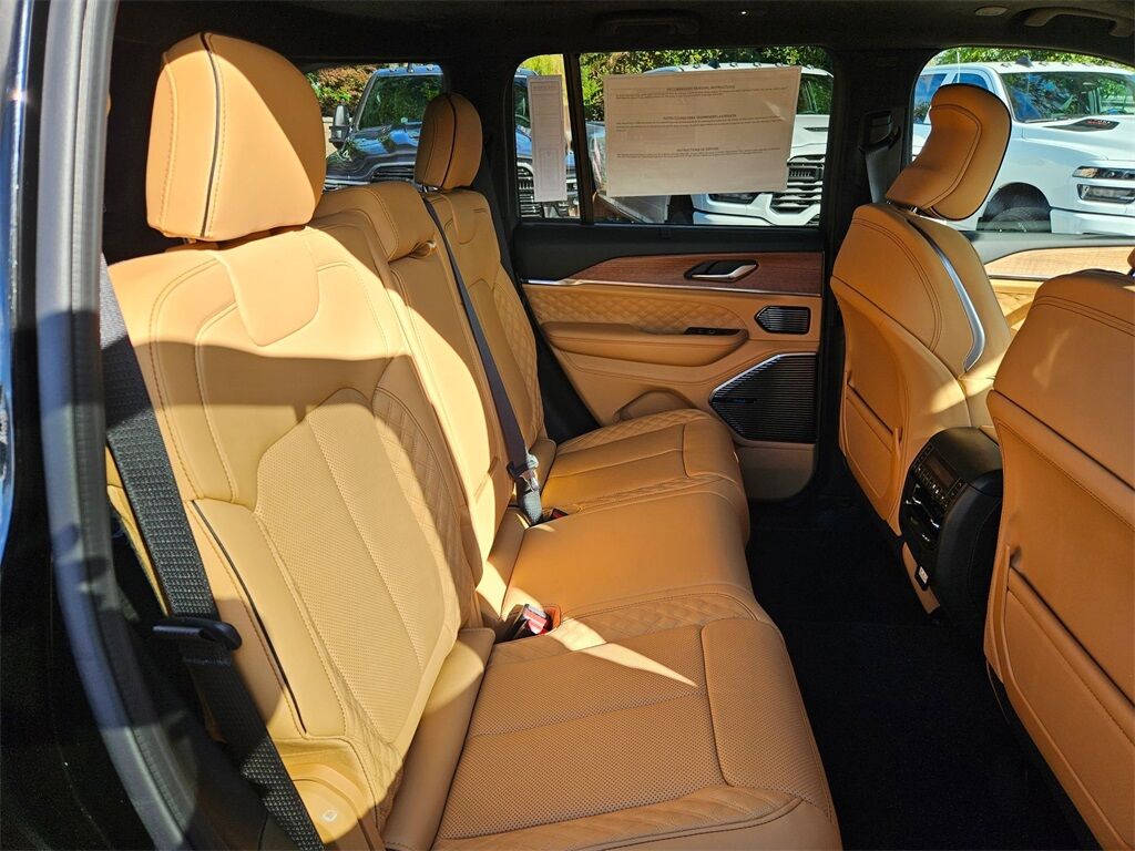 2025 Jeep Grand Cherokee Summit Gresham OR