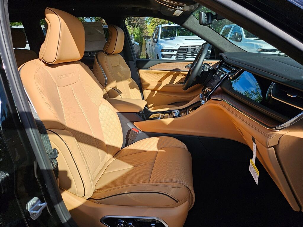 2025 Jeep Grand Cherokee Summit Gresham OR