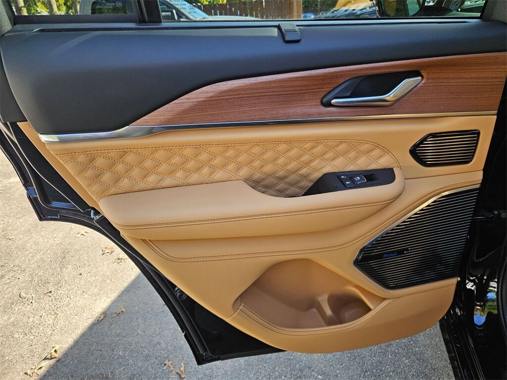 2025 Jeep Grand Cherokee Summit Gresham OR