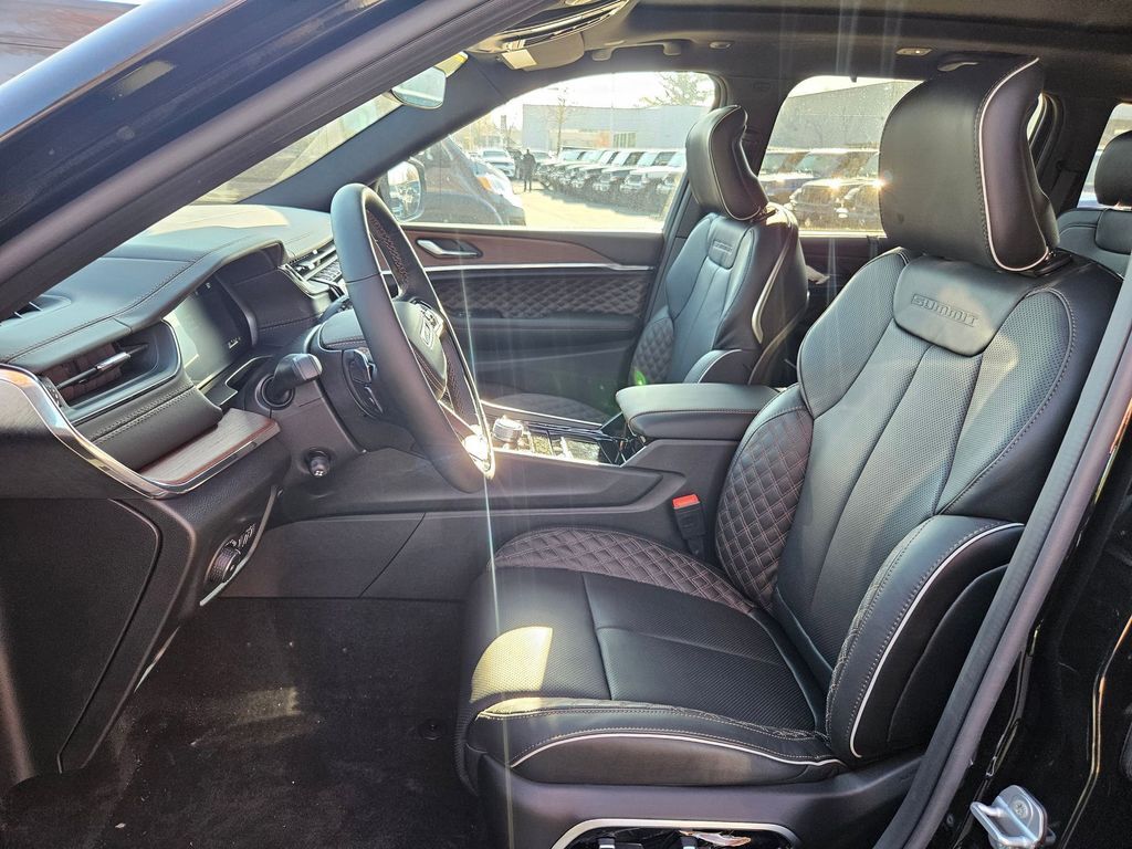 2025 Jeep Grand Cherokee Summit Gresham OR