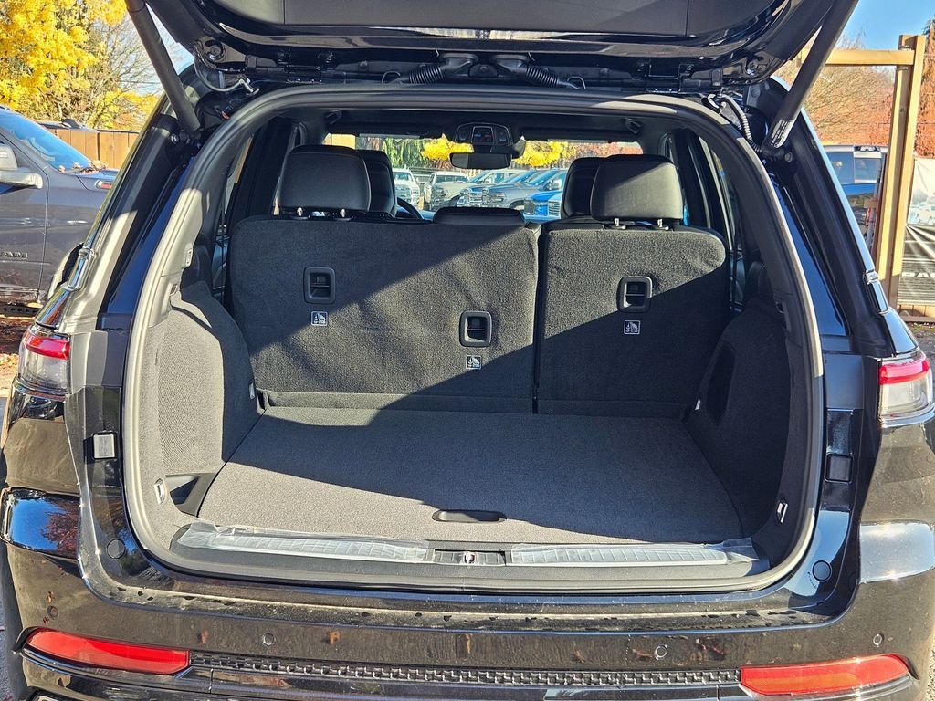 2025 Jeep Grand Cherokee Summit Gresham OR