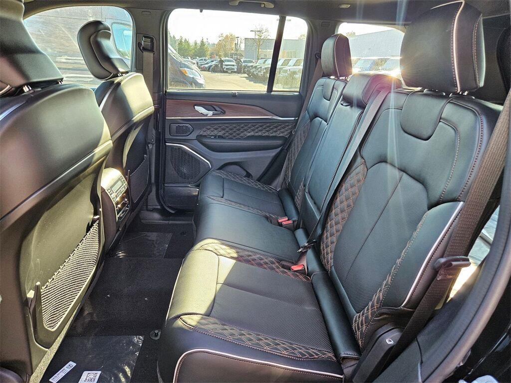 2025 Jeep Grand Cherokee Summit Gresham OR