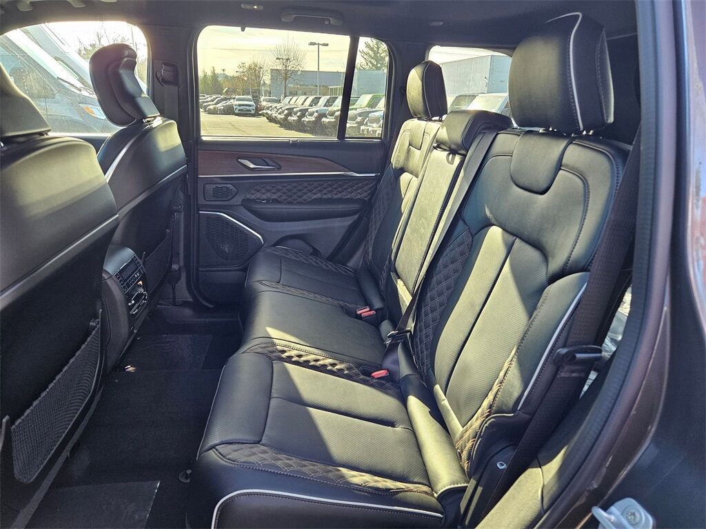 2025 Jeep Grand Cherokee Summit Gresham OR