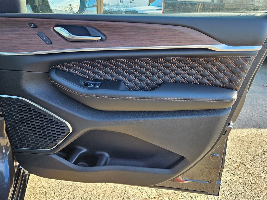 2025 Jeep Grand Cherokee Summit Gresham OR