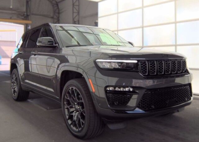 2025 Jeep Grand Cherokee Summit Reserve