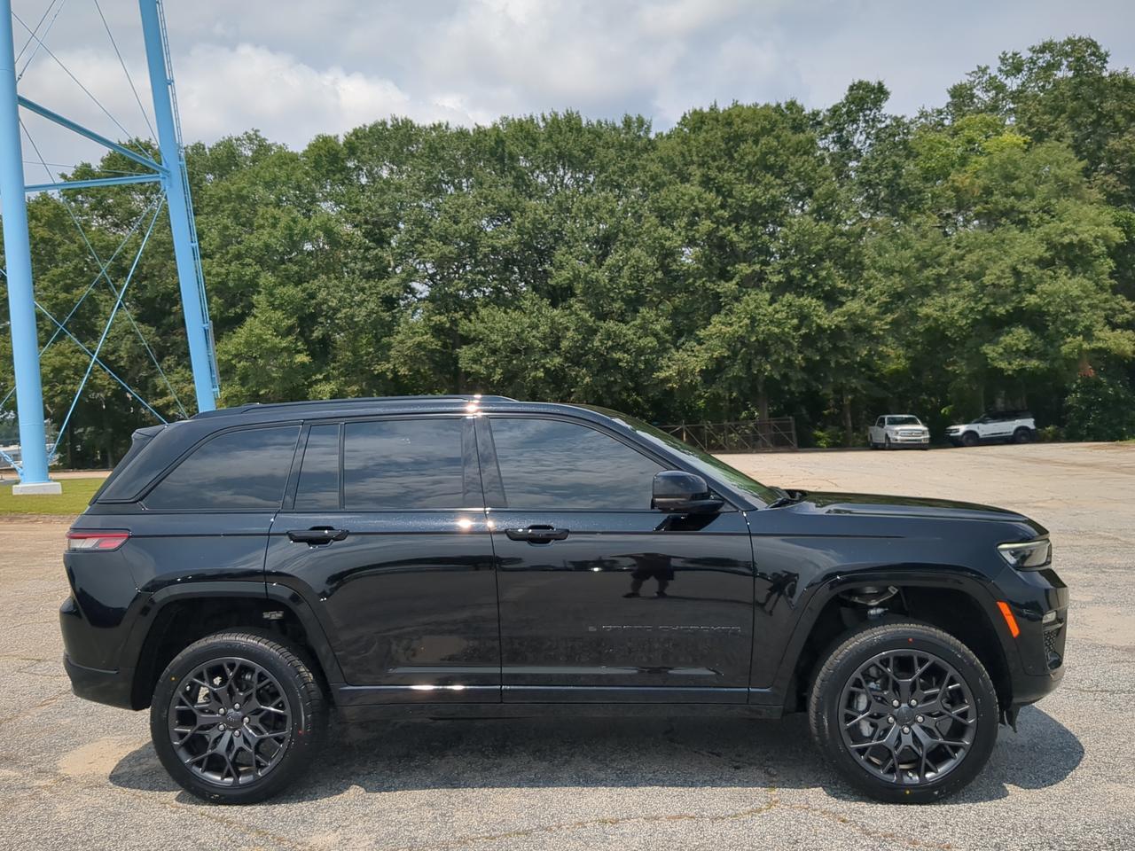 2025 Jeep Grand Cherokee Summit Reserve Appleton WI