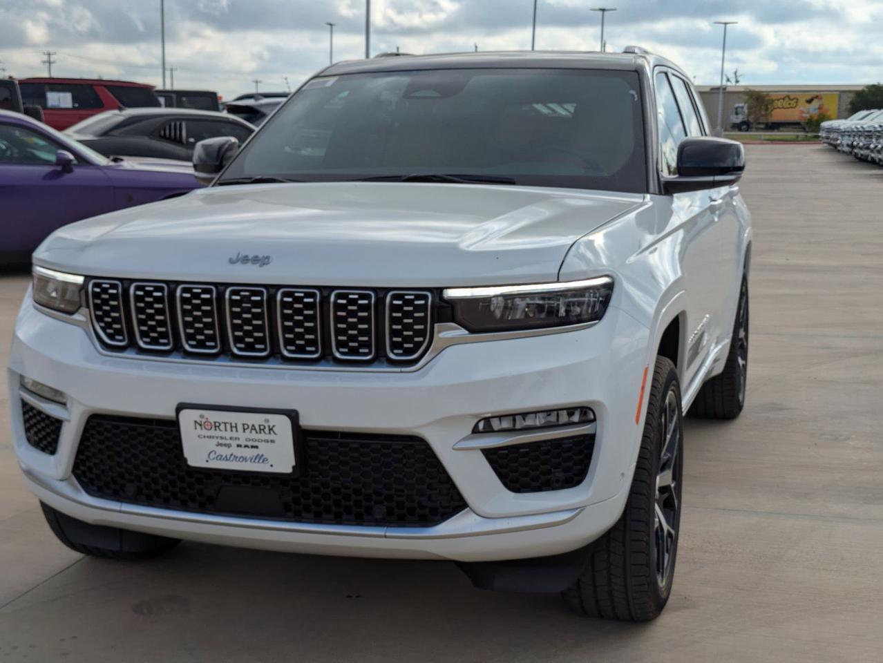 2025 Jeep Grand Cherokee Summit Reserve Castroville TX