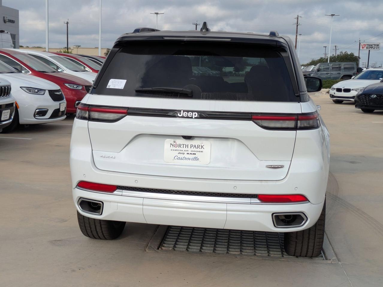2025 Jeep Grand Cherokee Summit Reserve Castroville TX