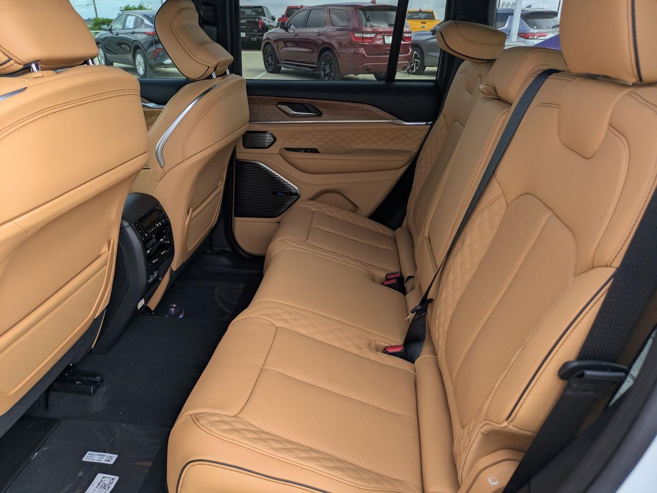 2025 Jeep Grand Cherokee Summit Reserve Castroville TX