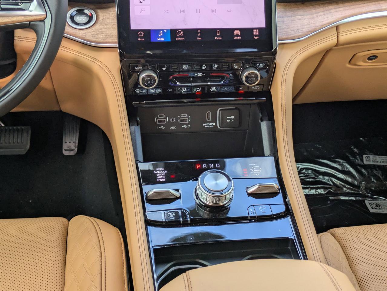 2025 Jeep Grand Cherokee Summit Reserve Castroville TX