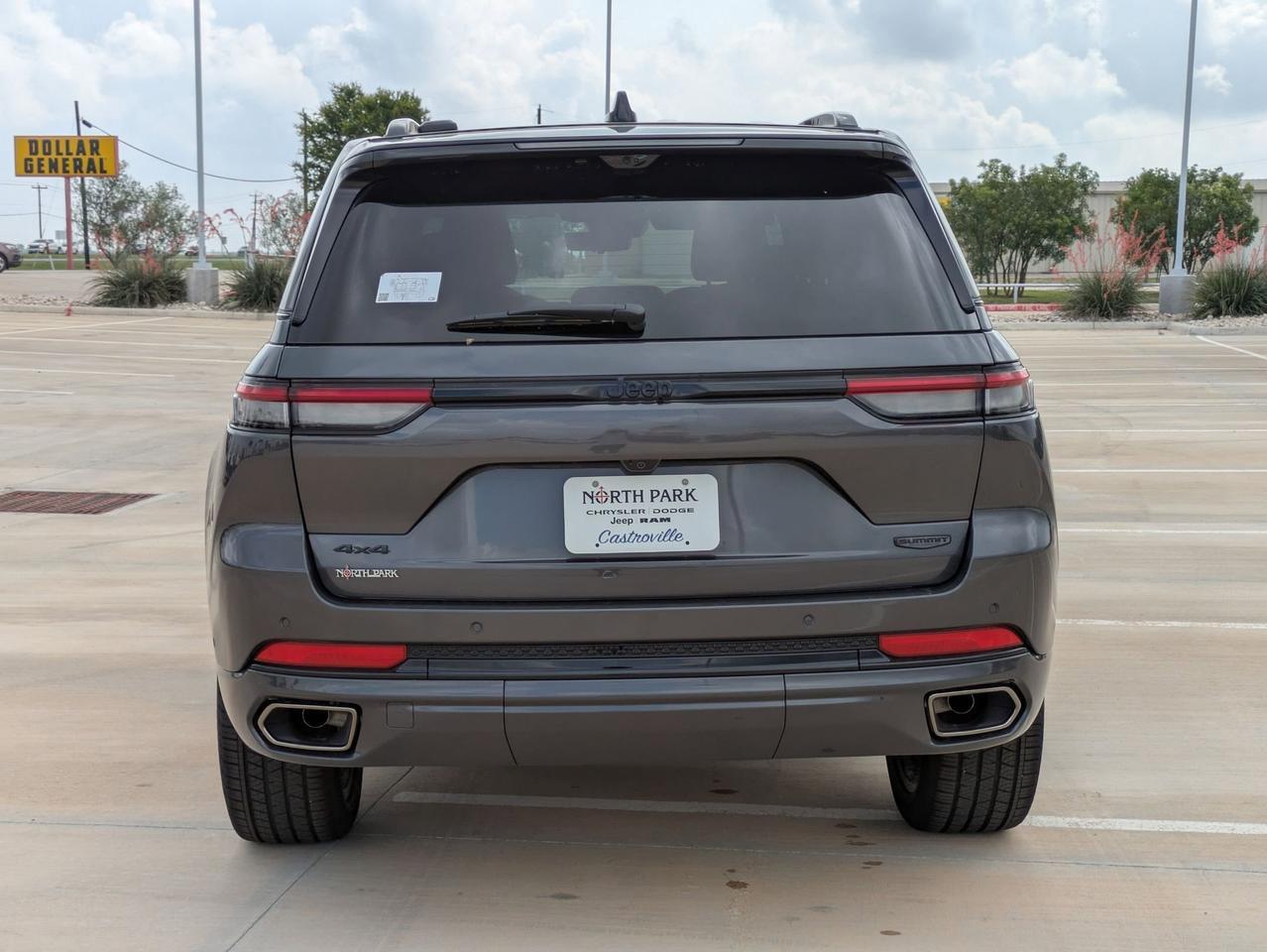 2025 Jeep Grand Cherokee Summit Reserve Castroville TX