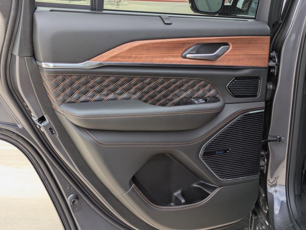 2025 Jeep Grand Cherokee Summit Reserve Castroville TX