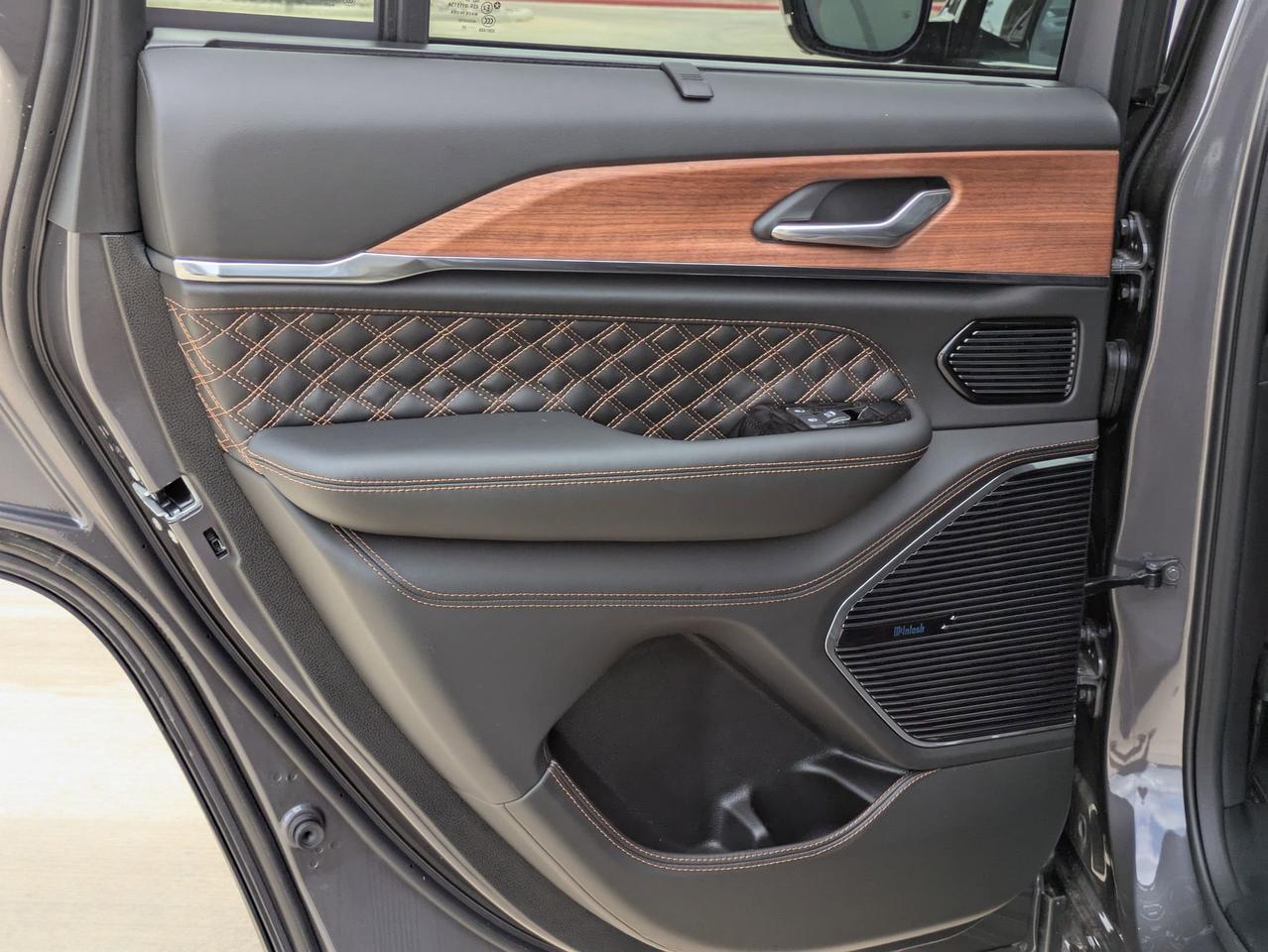 2025 Jeep Grand Cherokee Summit Reserve Castroville TX
