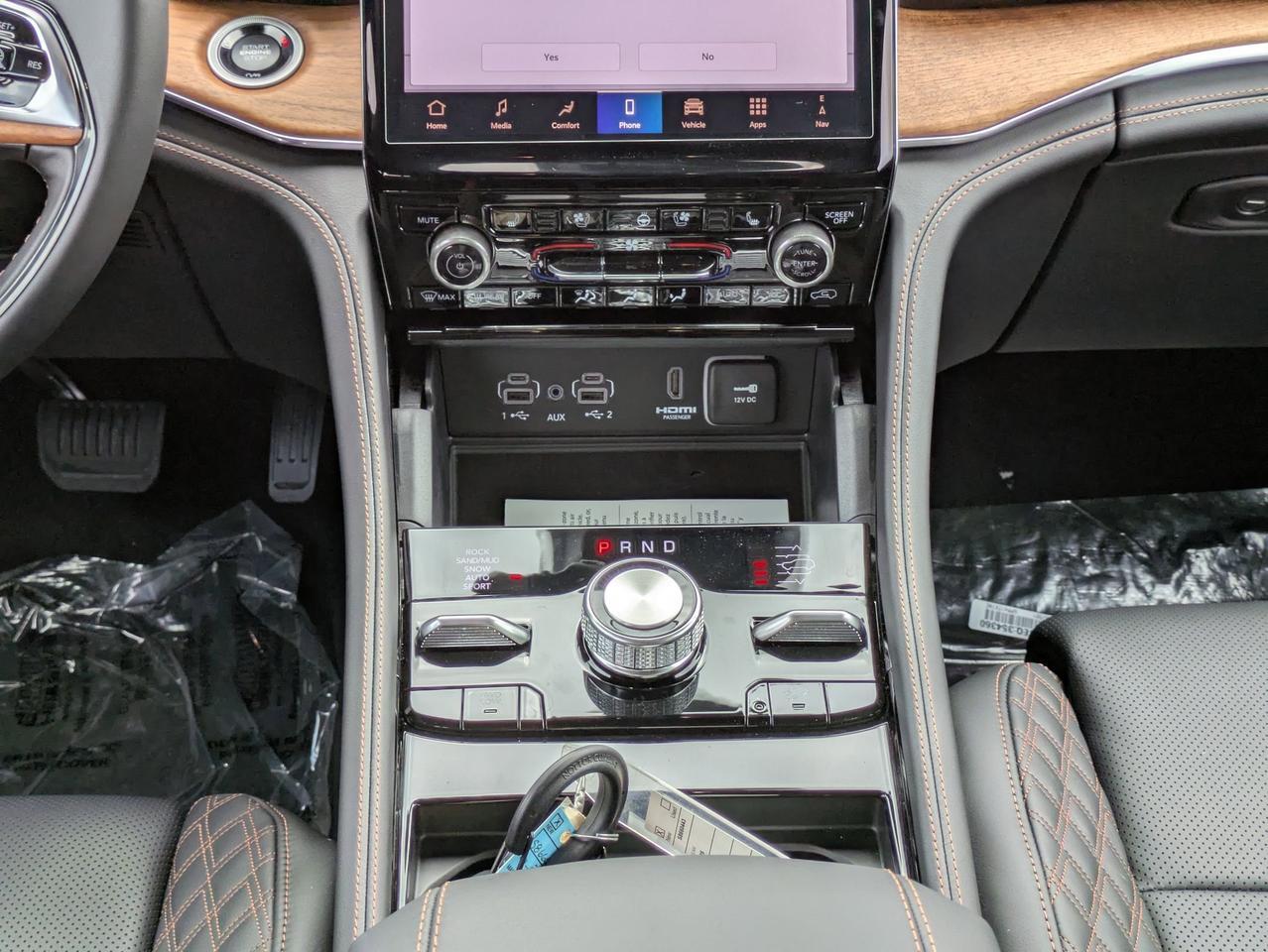 2025 Jeep Grand Cherokee Summit Reserve Castroville TX