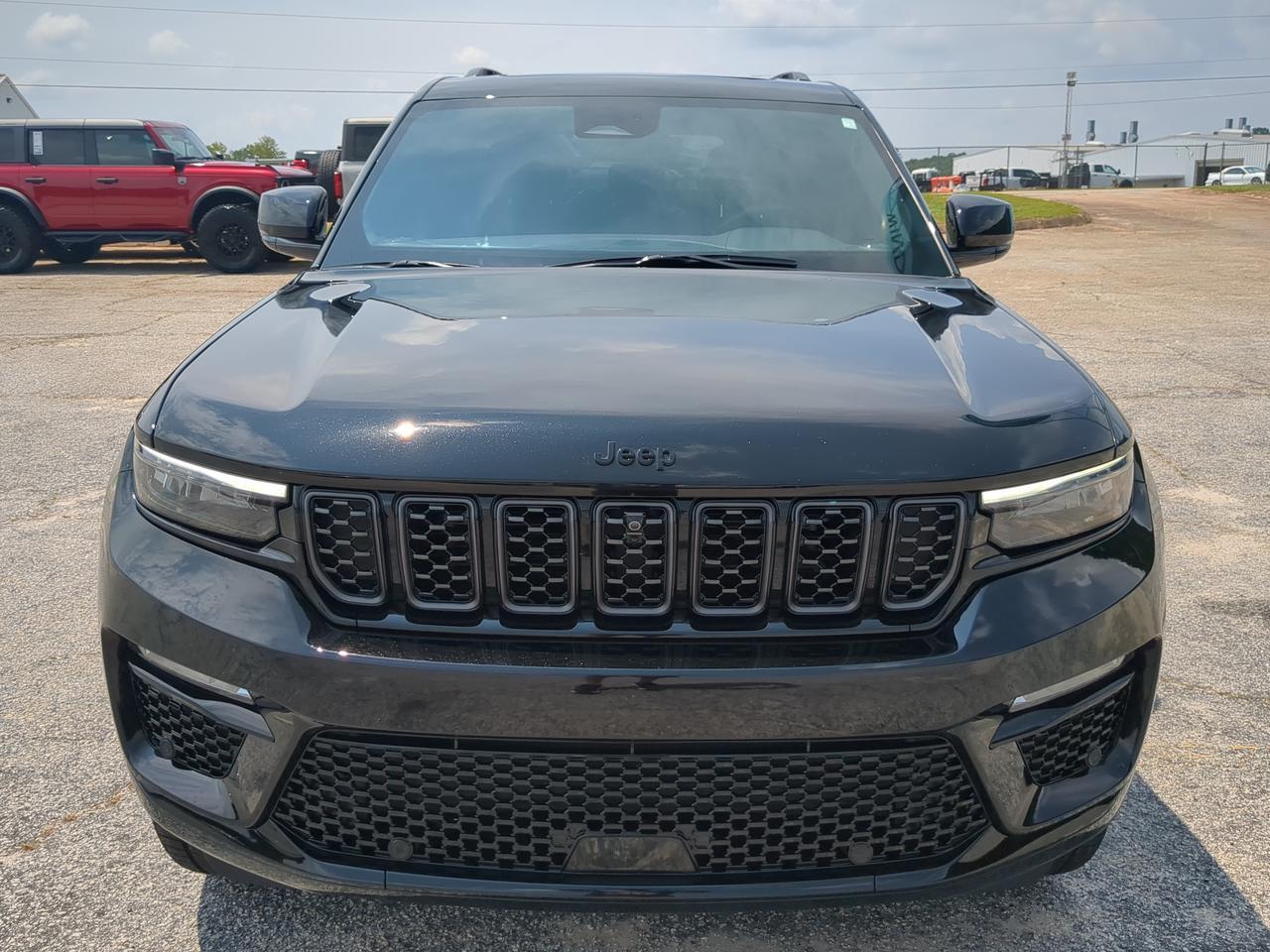 2025 Jeep Grand Cherokee Summit Reserve Winder GA