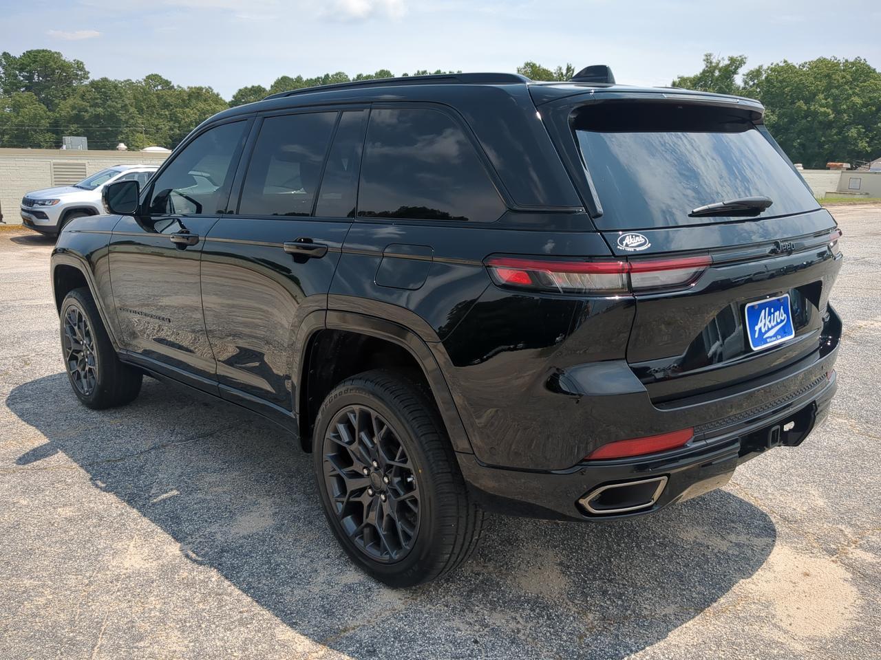 2025 Jeep Grand Cherokee Summit Reserve Winder GA