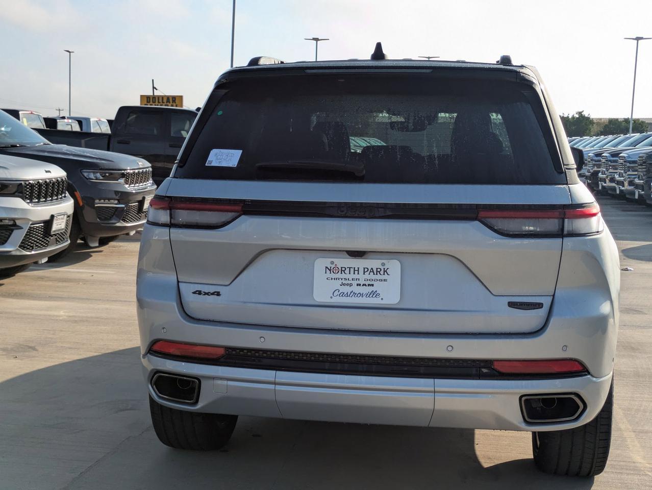 2025 Jeep Grand Cherokee Summit Castroville TX