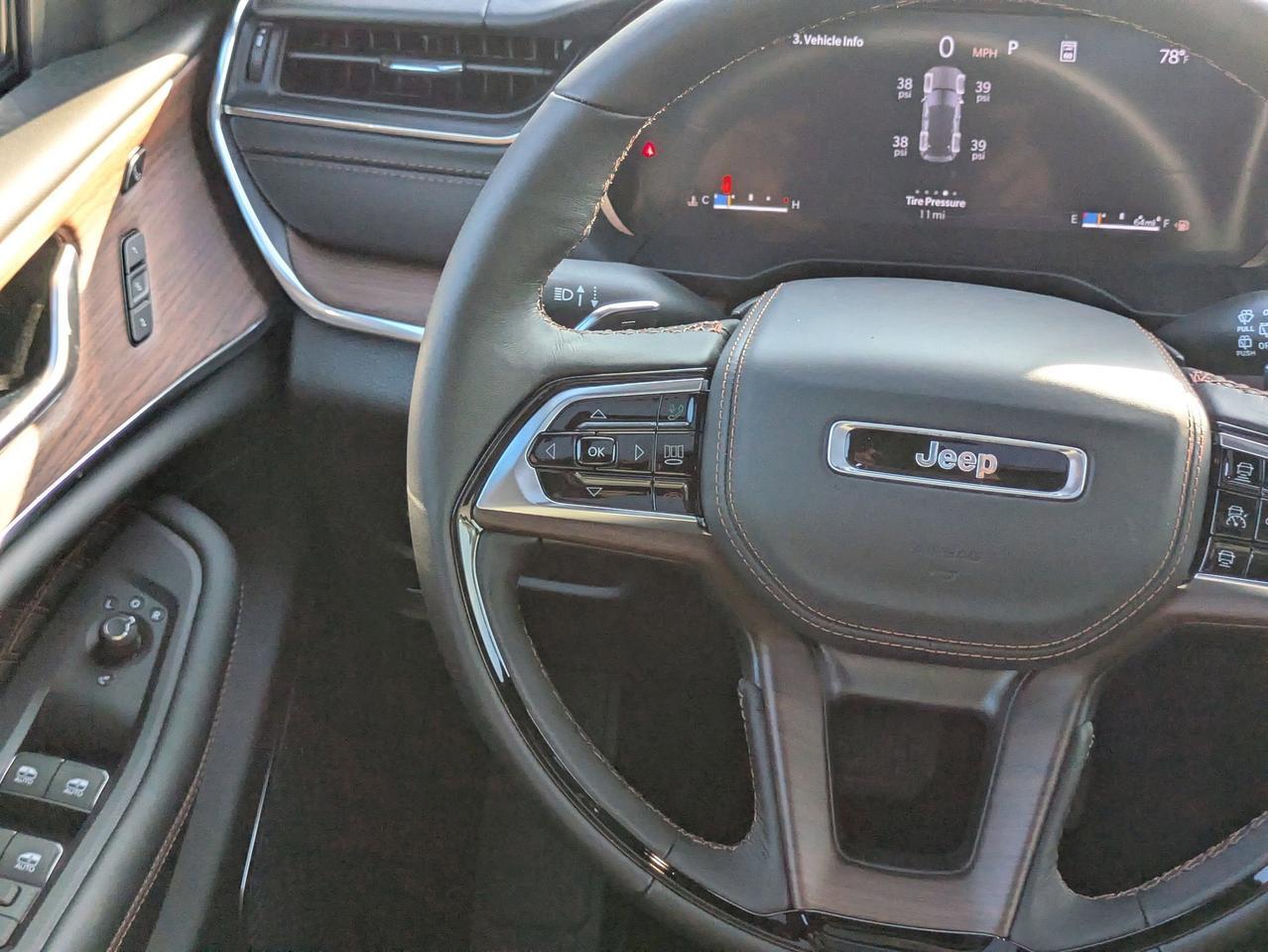 2025 Jeep Grand Cherokee Summit Castroville TX