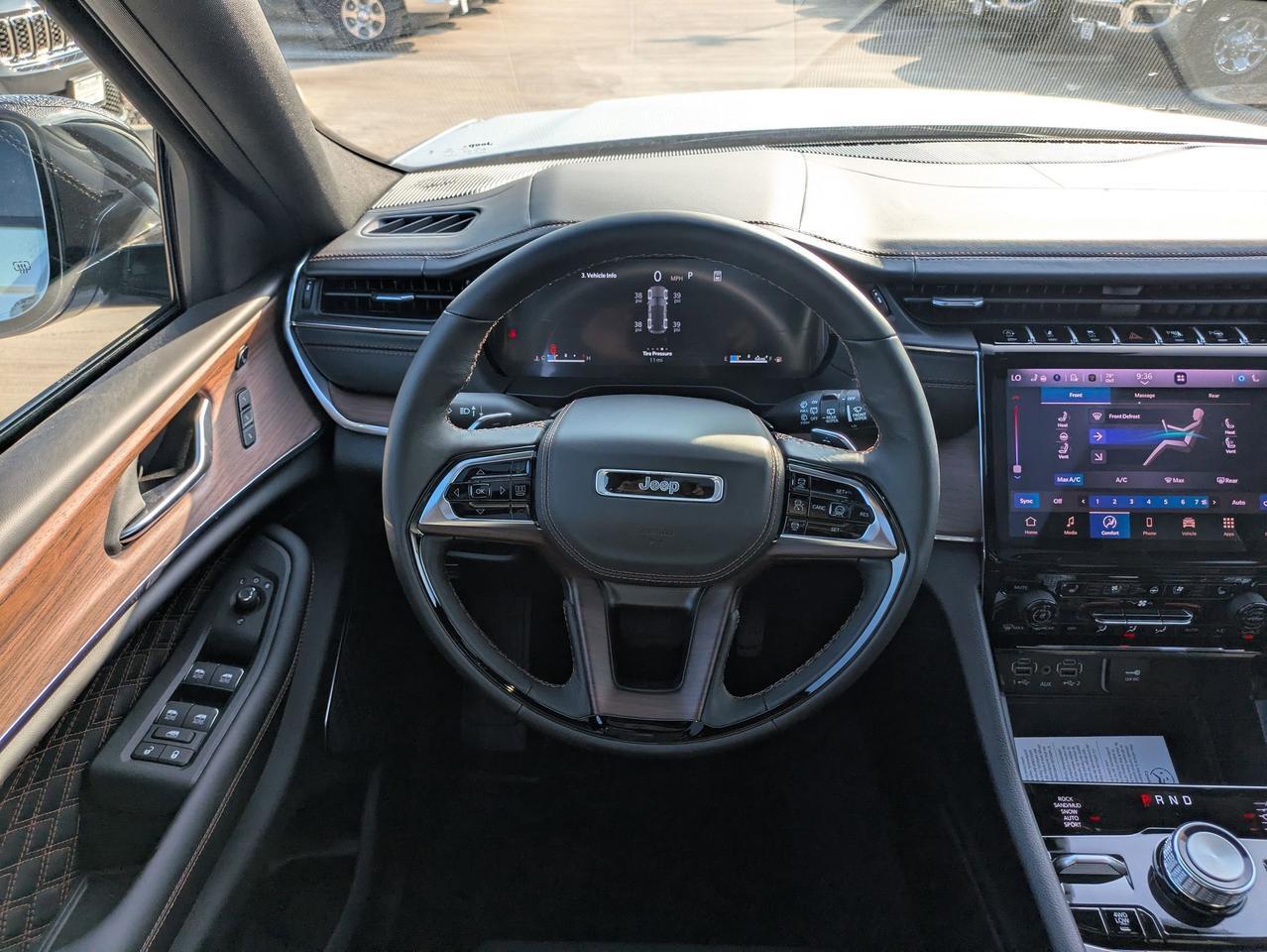 2025 Jeep Grand Cherokee Summit Castroville TX