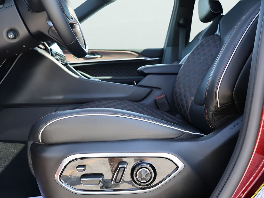2025 Jeep Grand Cherokee Summit San Clemente CA