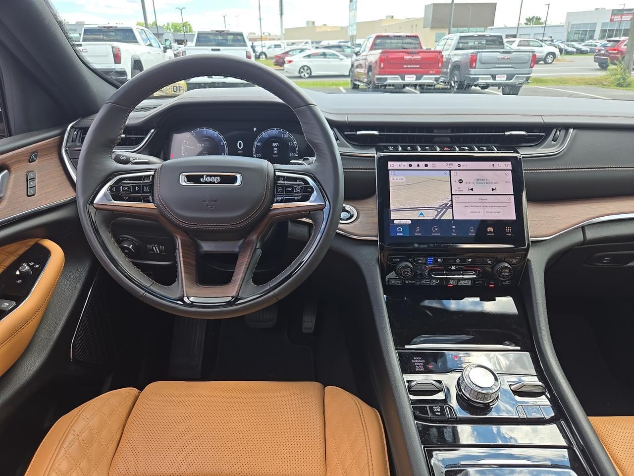 2025 Jeep Grand Cherokee Summit Fredericksburg VA