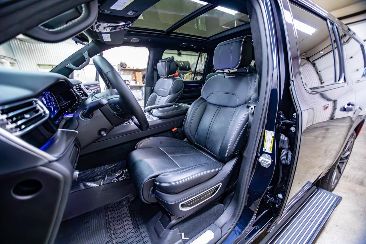 2025 Jeep Grand Wagoneer L 4x4 Obsidian Series II Leather Roof Nav BCam Red Deer AB