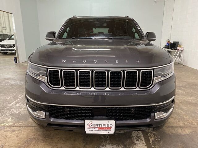 2025 Jeep Wagoneer Base